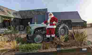 Father Christmas At Farmhouse10